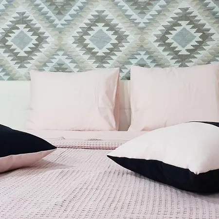 Plaja Modern Black Sea *