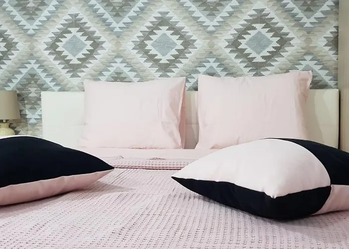 Plaja Modern Black Sea *