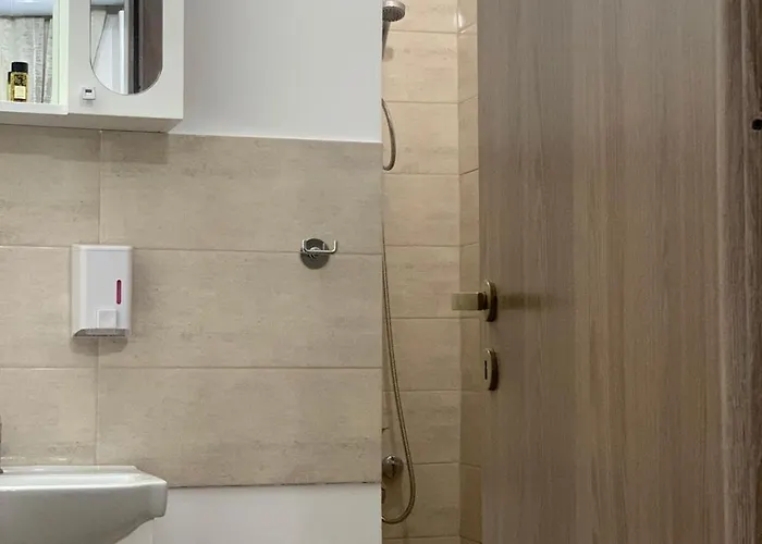 Plaja Modern Black Sea